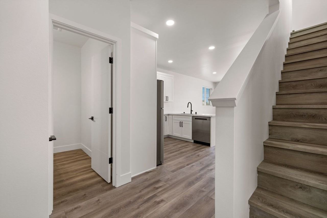 1129 Fawcett Ave #D - Photo 6 of 18