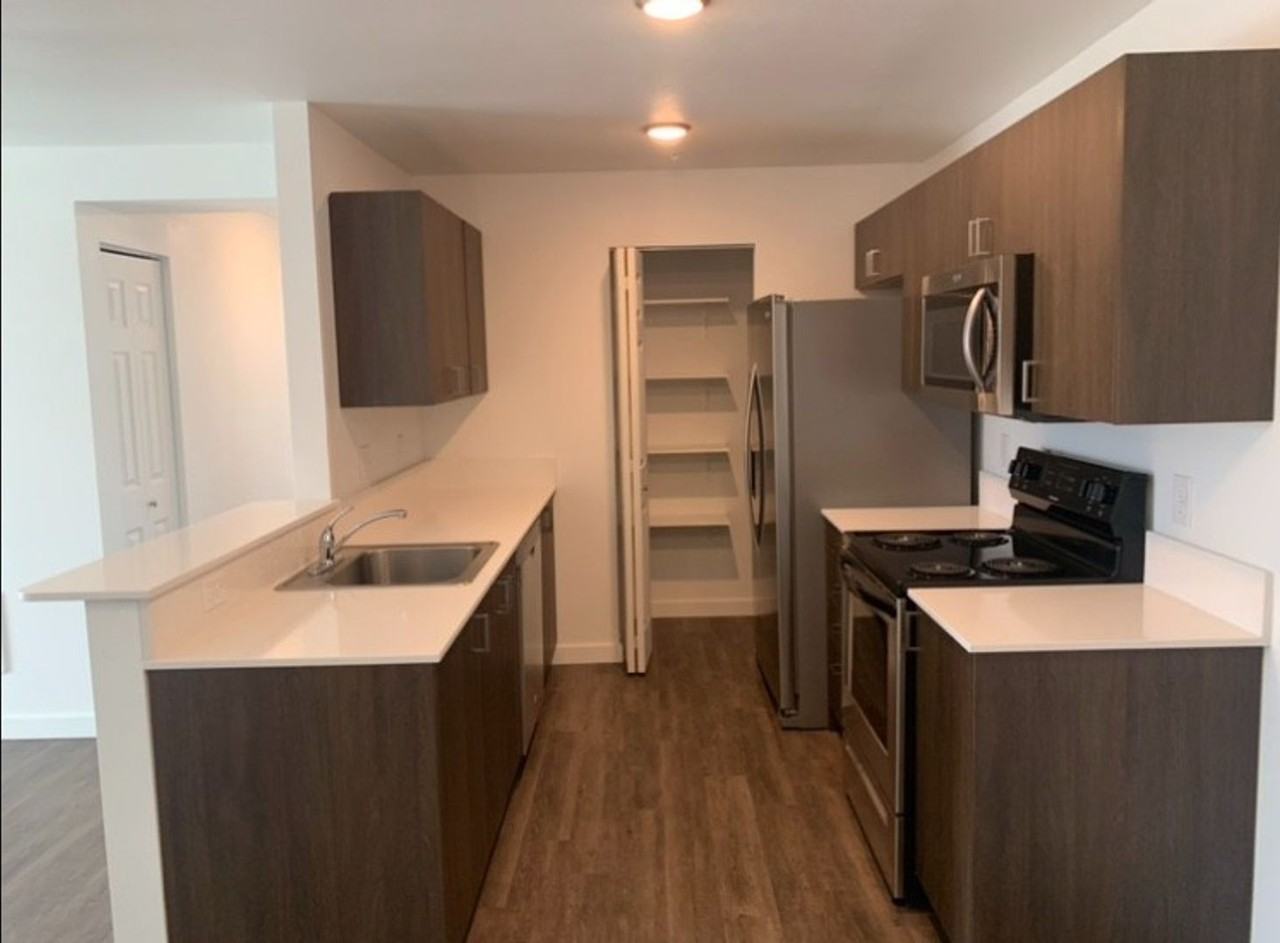 Crystal Creek Apartments - Photo 5 of 36