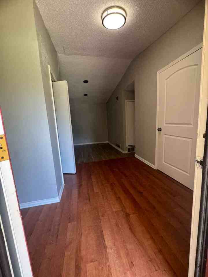 3809 Yellowstone St - Photo 2 of 22