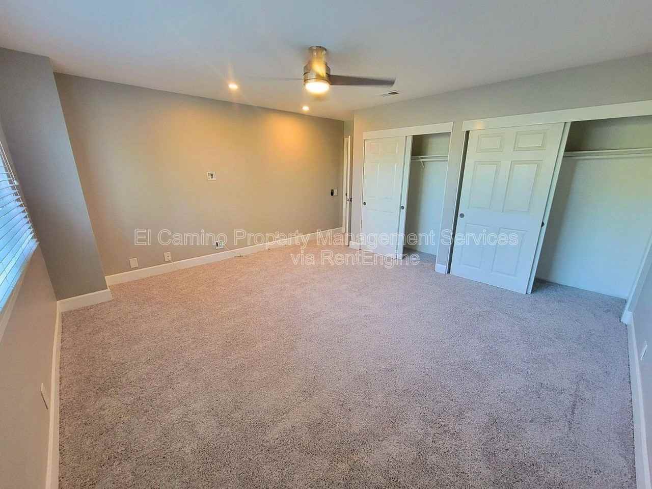 1728 Lake St - Photo 5 of 39