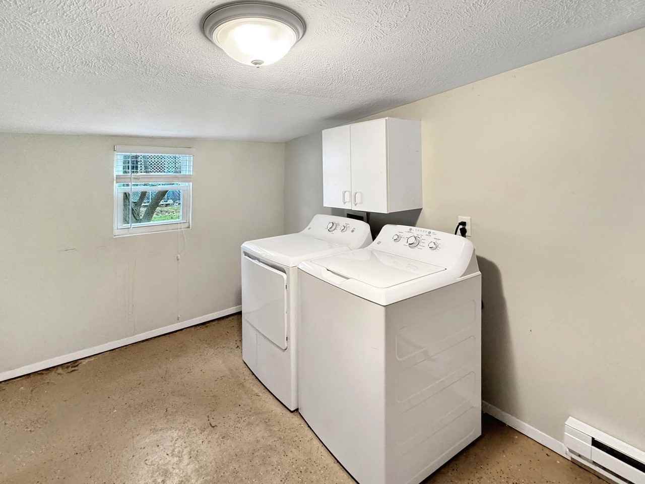 314 Indiana Ave Nw - Photo 5 of 9