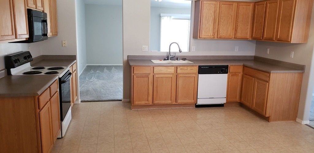 13223 W Desert Rock Dr - Photo 4 of 13