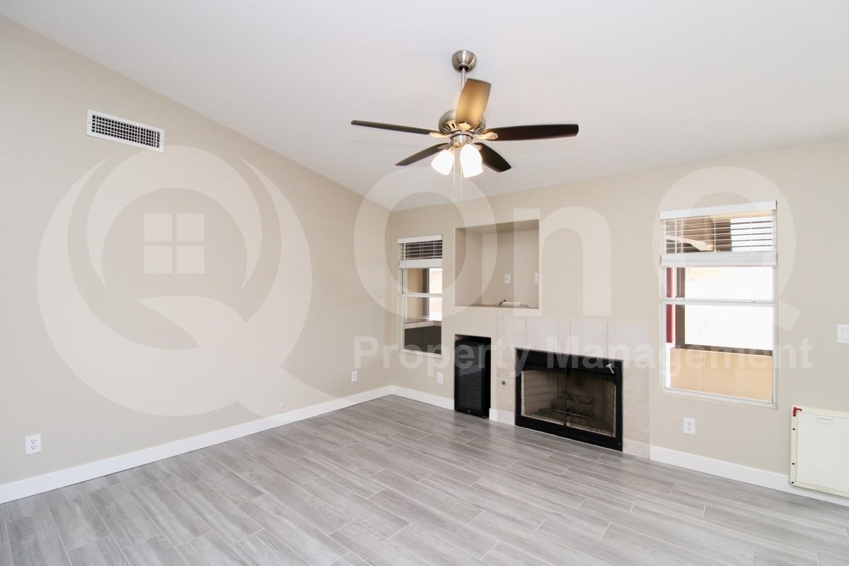 8791 W Marconi Ave - Photo 4 of 24