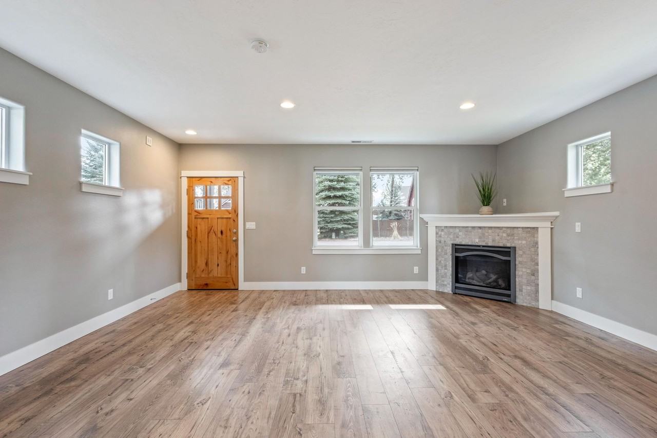 952 Timber Pine Dr - Photo 4 of 35
