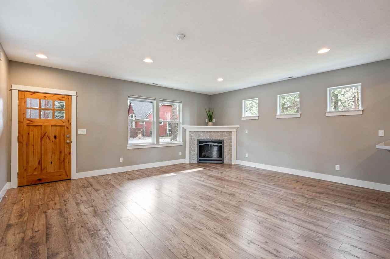 952 Timber Pine Dr - Photo 5 of 35