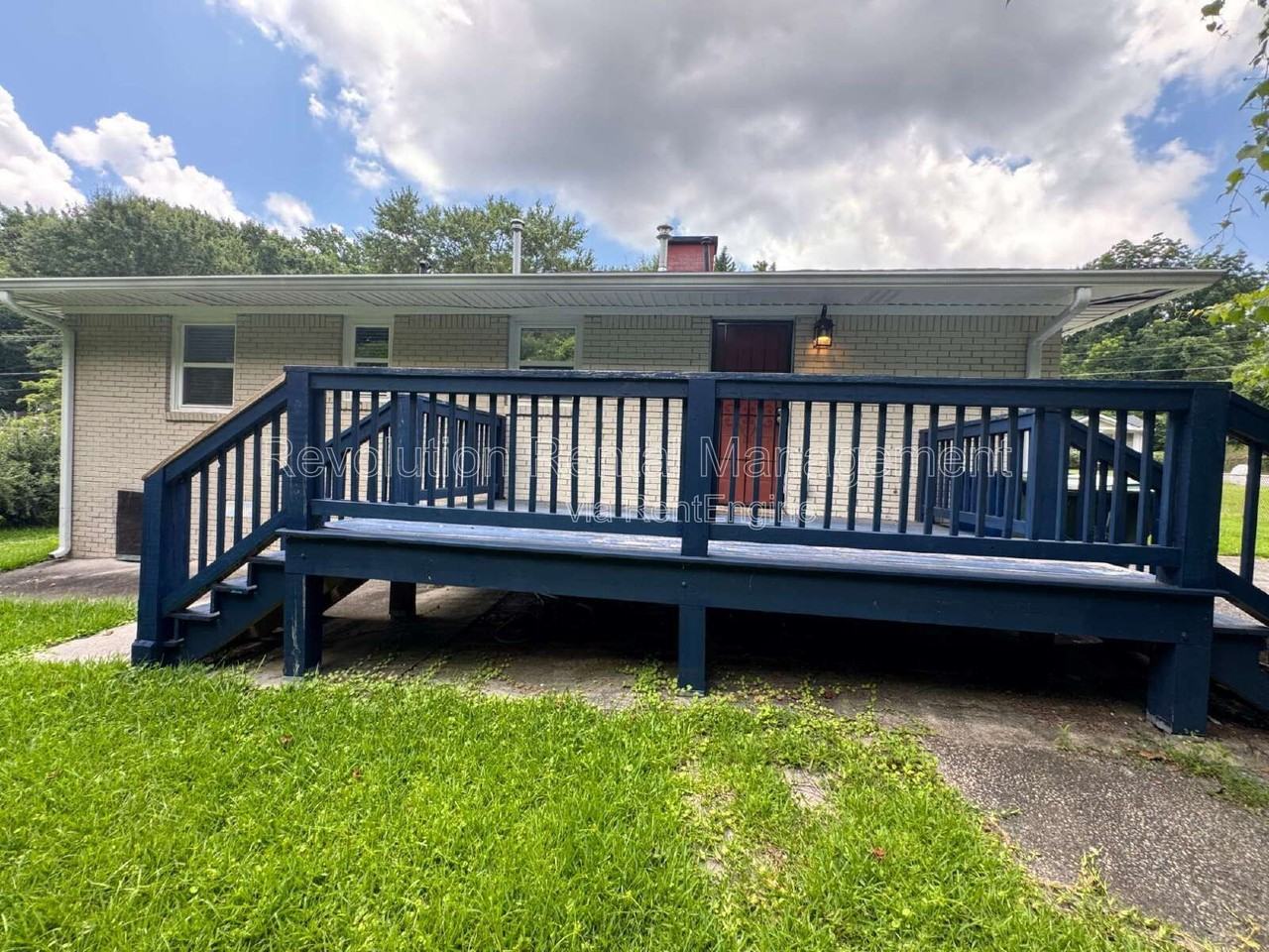 3593 Adkins Rd Nw - Photo 2 of 11