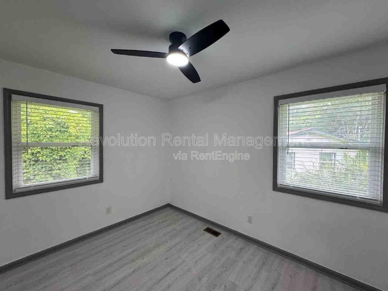 3593 Adkins Rd Nw - Photo 4 of 11