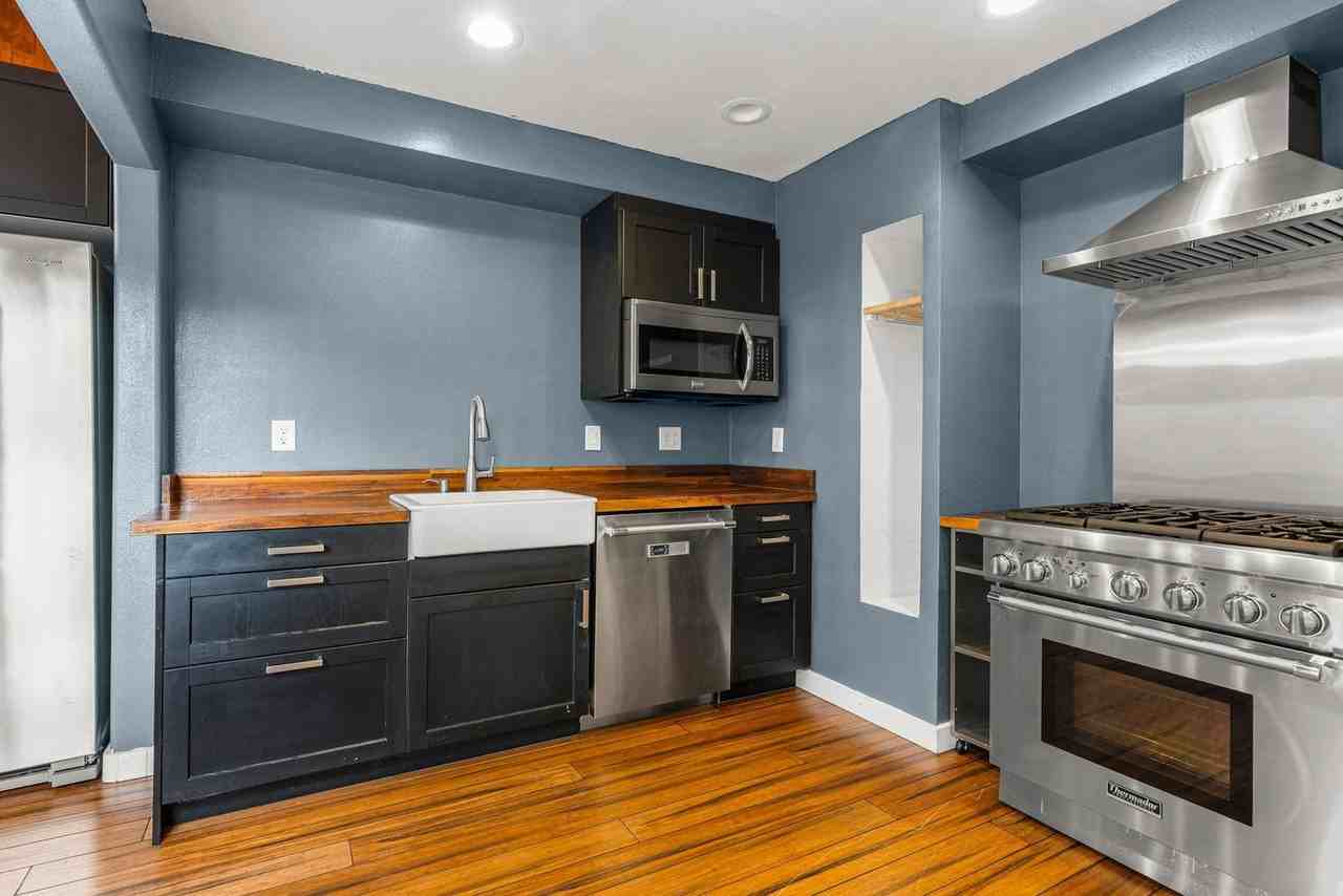 5125 Ne Mason Ct - Photo 3 of 28