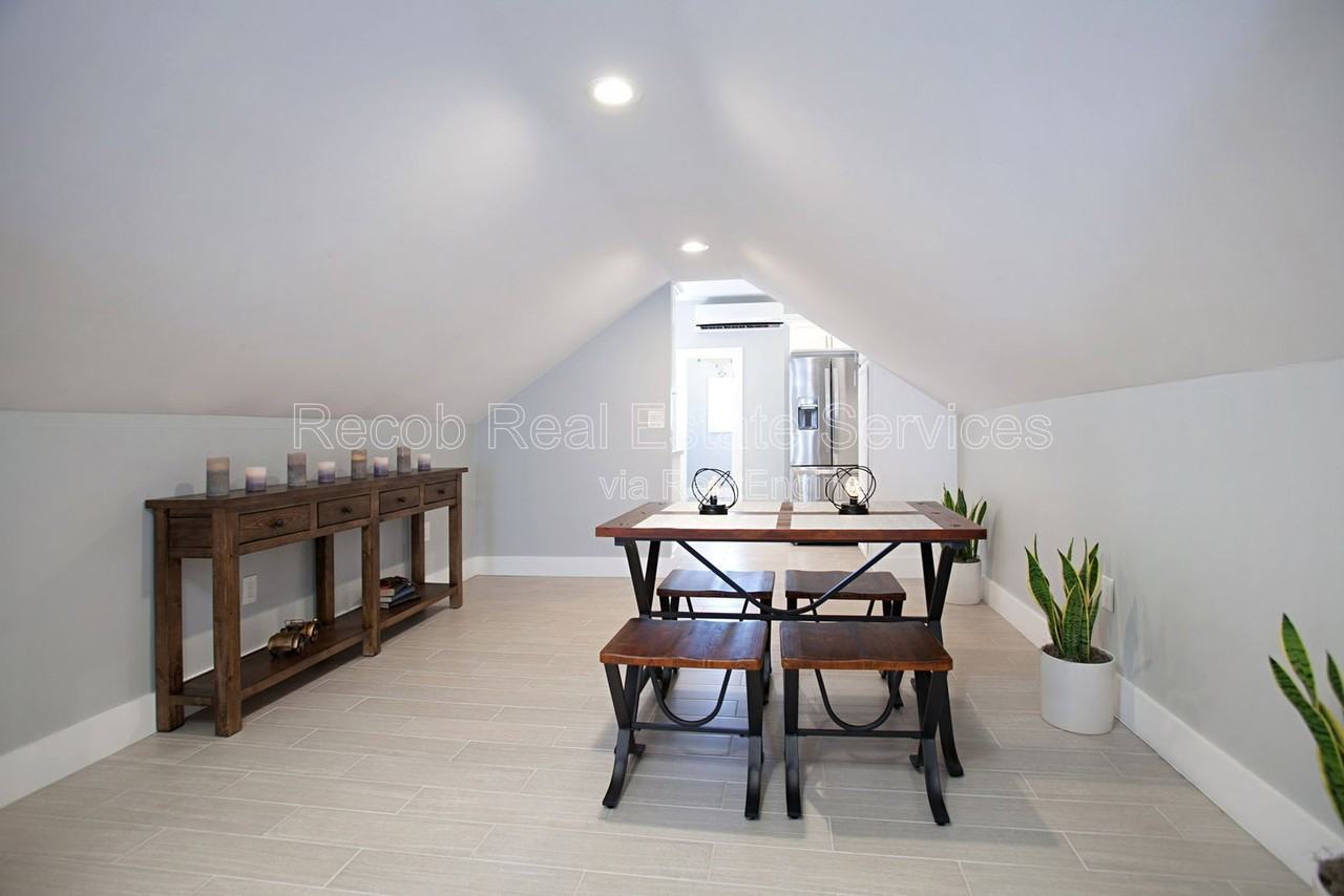 2984 E St #2 - Photo 5 of 17