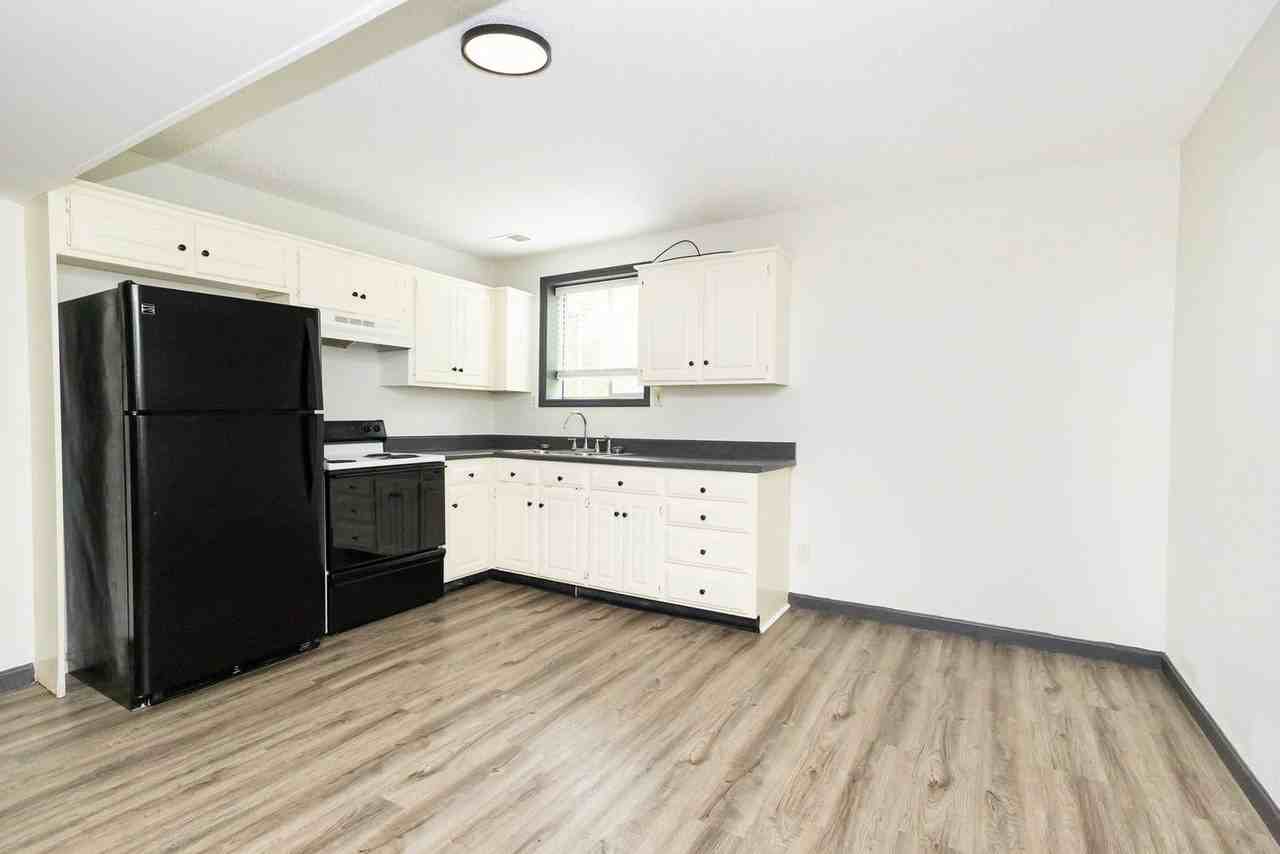 6923 Greenway Dr #C - Photo 7 of 16