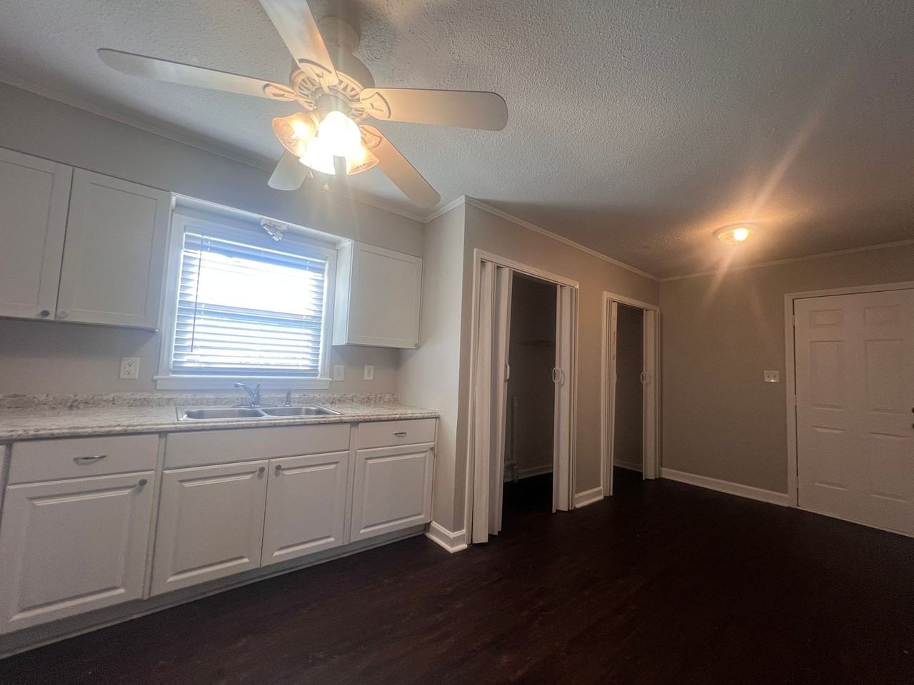 3605 Somerset Dr - Photo 6 of 17