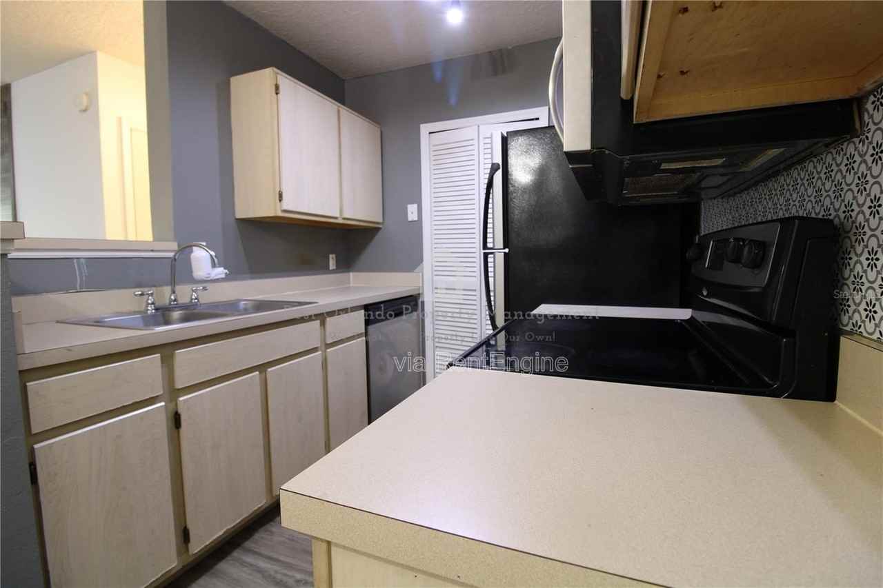 4348 S Kirkman Rd #813-1 - Photo 7 of 20