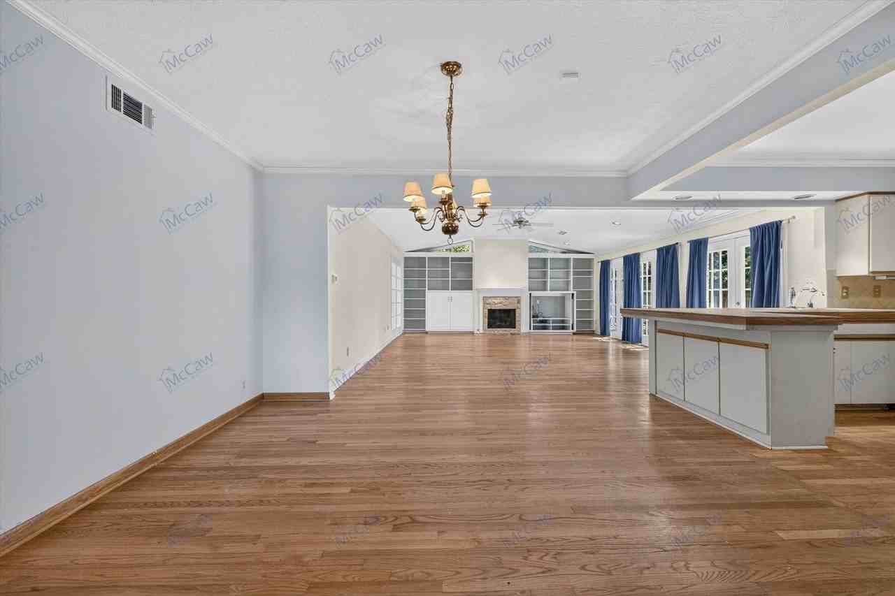 3550 Ainsworth Dr - Photo 5 of 27