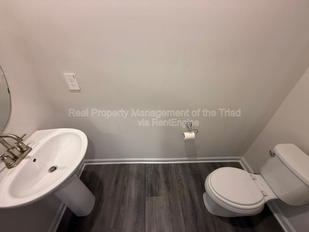 1915 Cherry Creek Rd - Photo 3 of 24