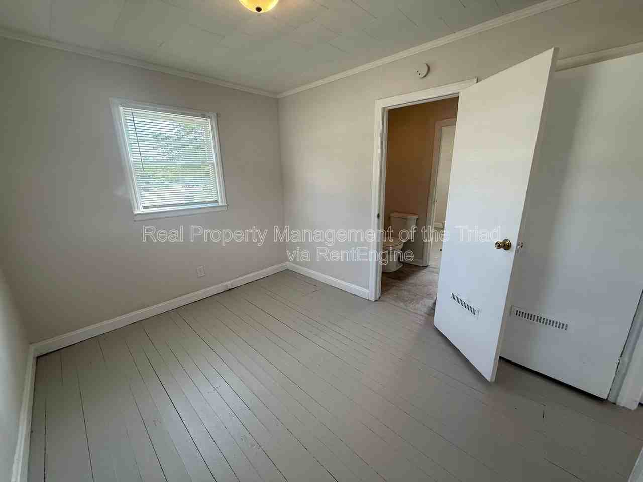 1600 E Martin Luther King Jr Dr - Photo 3 of 10