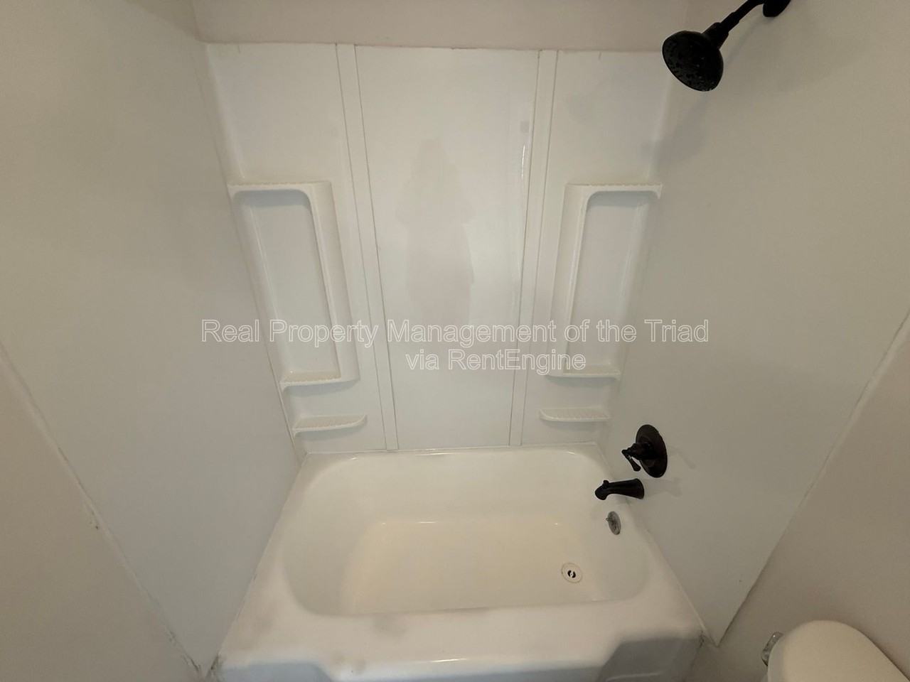 1600 E Martin Luther King Jr Dr - Photo 5 of 10