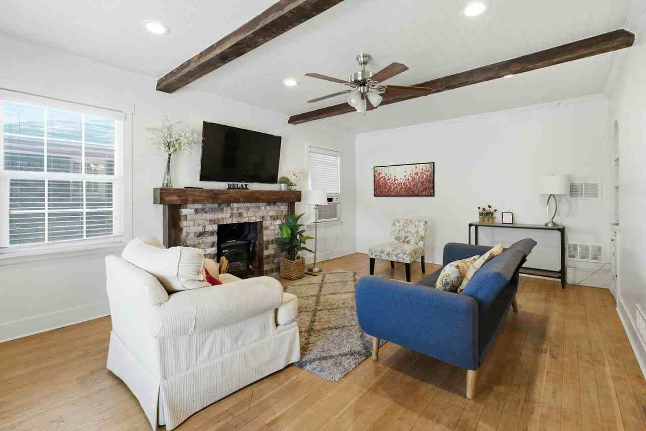 1032 West Center Street - Photo 4 of 9