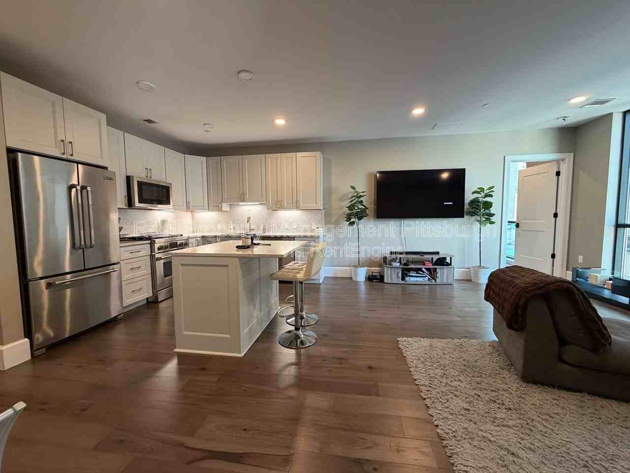 350 Oliver Ave #905 - Photo 5 of 26