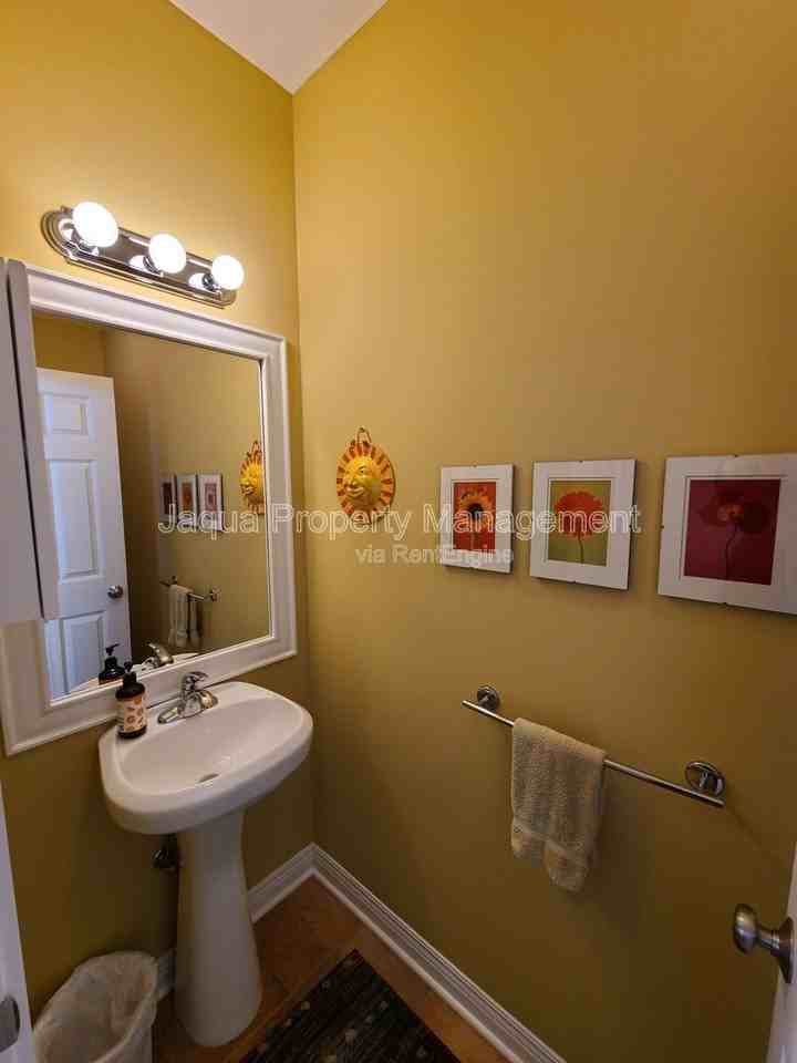1117 Broad St #6B - Photo 5 of 16