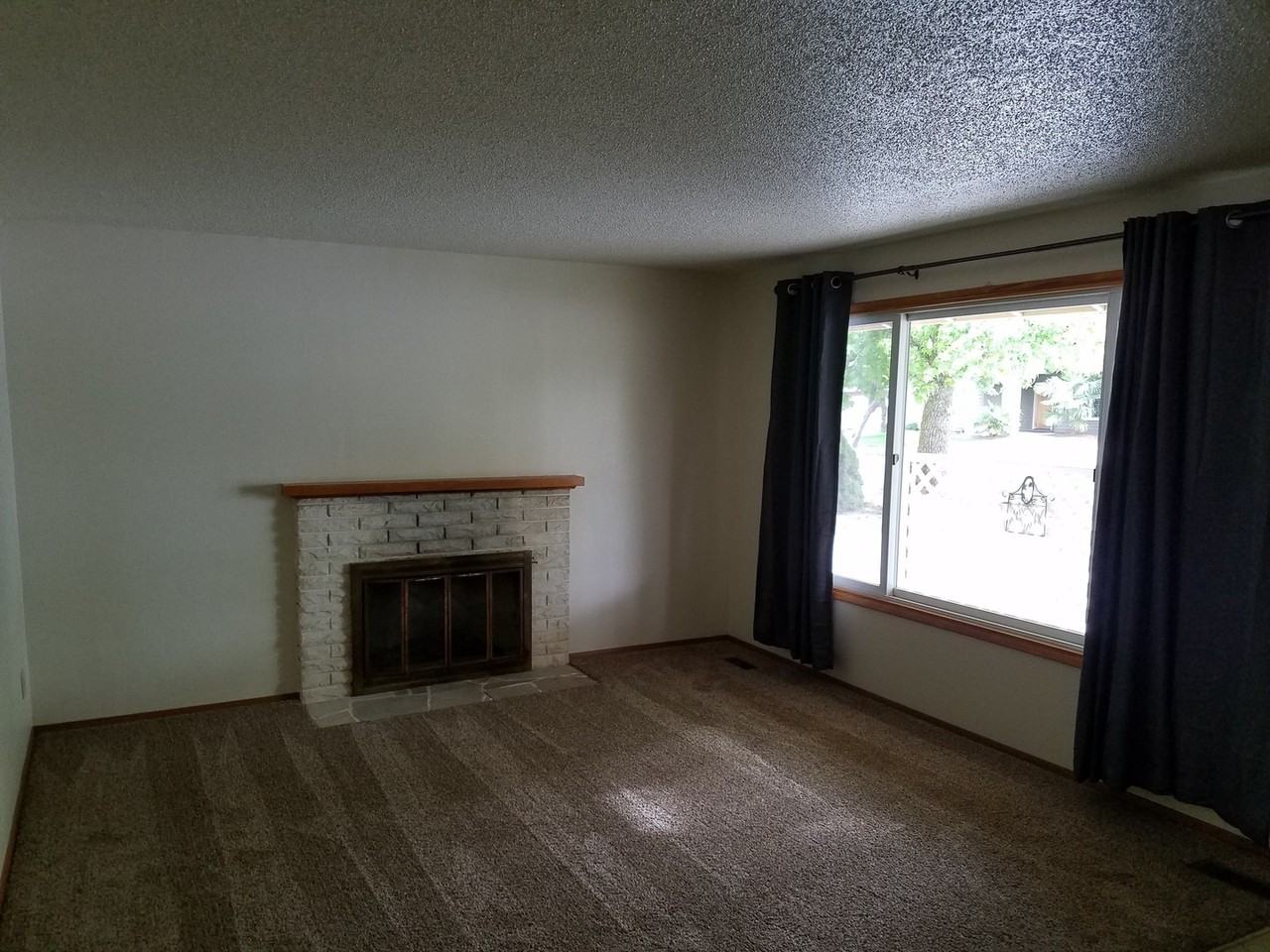 2110 Nw 13th St - Photo 2 of 14