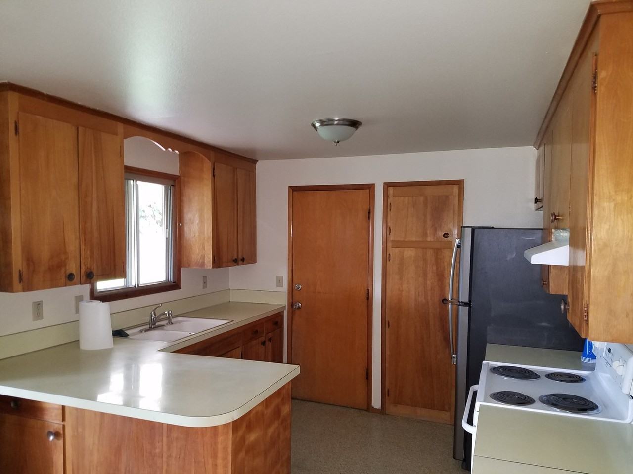 2110 Nw 13th St - Photo 3 of 14