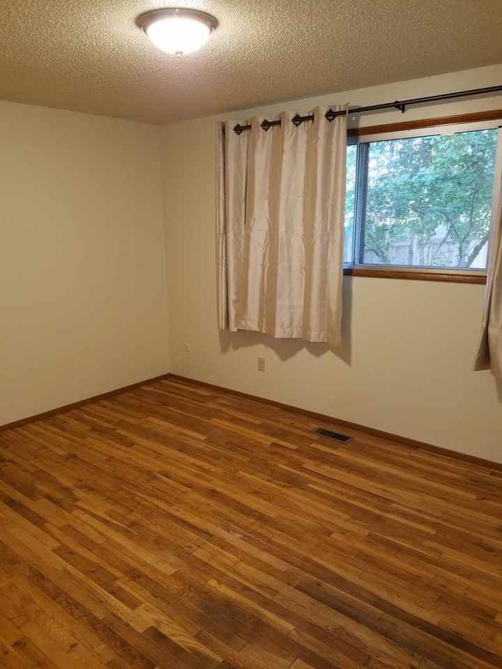 2110 Nw 13th St - Photo 5 of 14