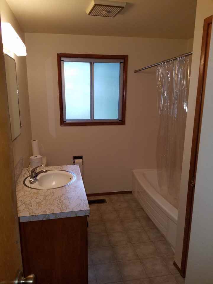 2110 Nw 13th St - Photo 7 of 14