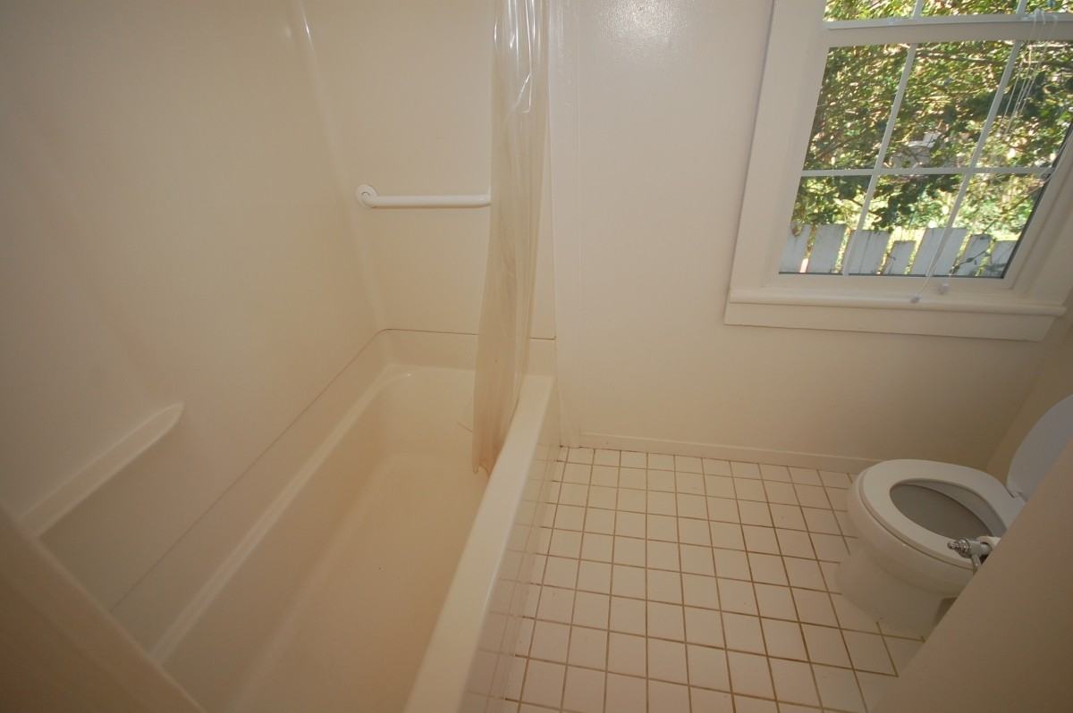 53 Randolph St - Photo 7 of 12