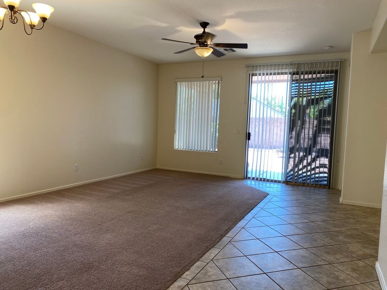 3265 E Hampton Ln - Photo 3 of 23