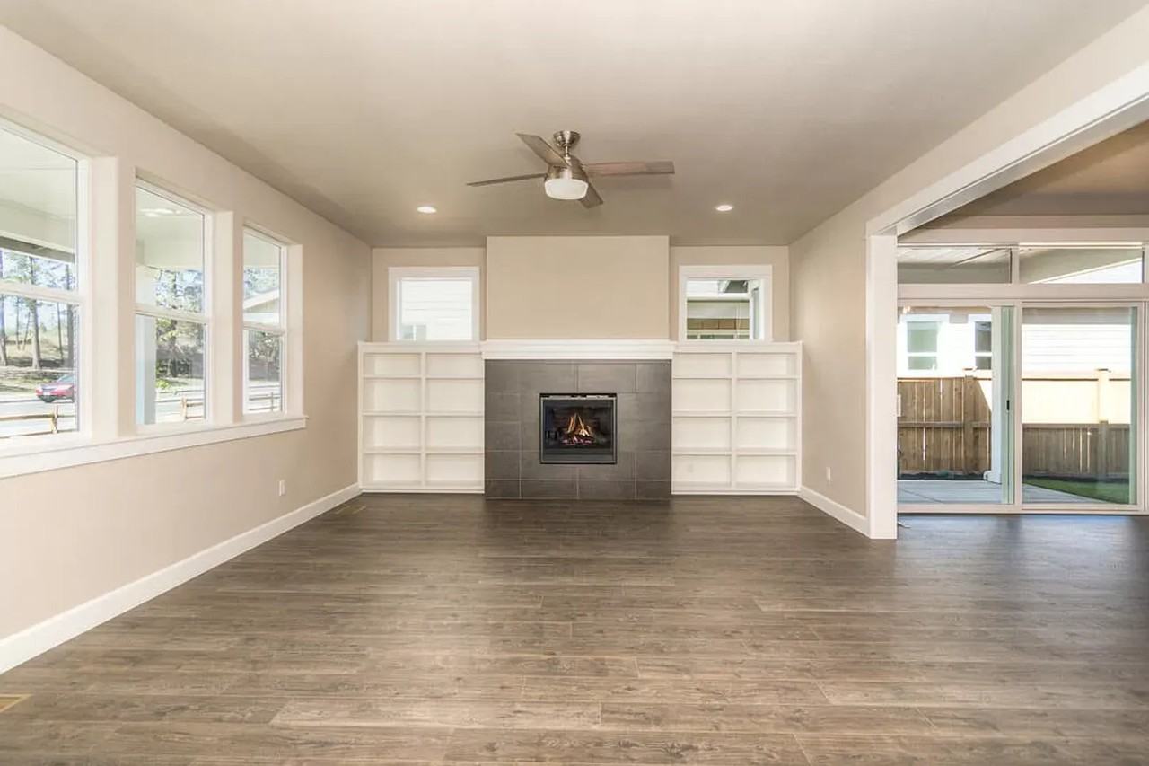 20478 Murphy Rd - Photo 2 of 30