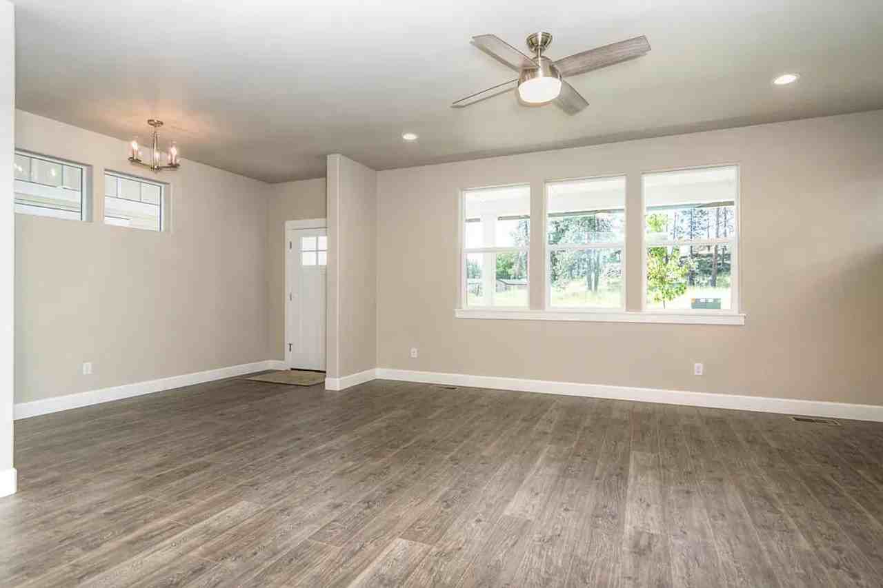 20478 Murphy Rd - Photo 3 of 30