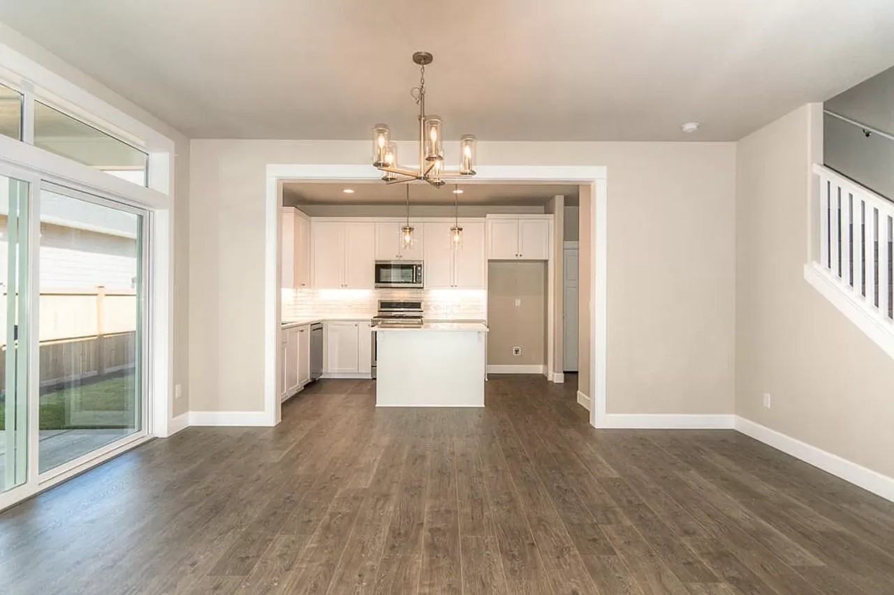 20478 Murphy Rd - Photo 6 of 30