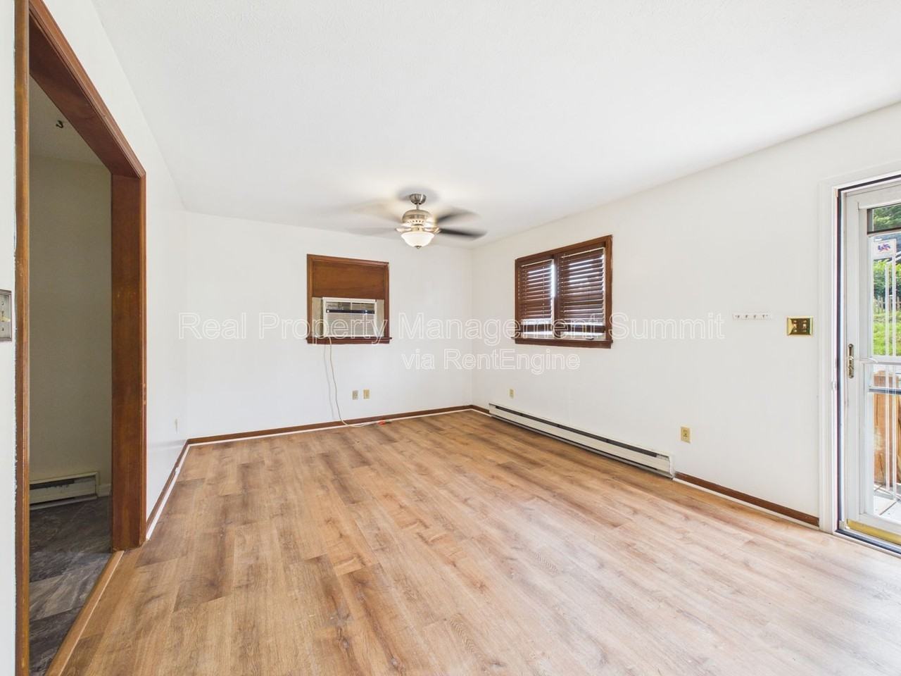 530 Highland Ave - Photo 4 of 16