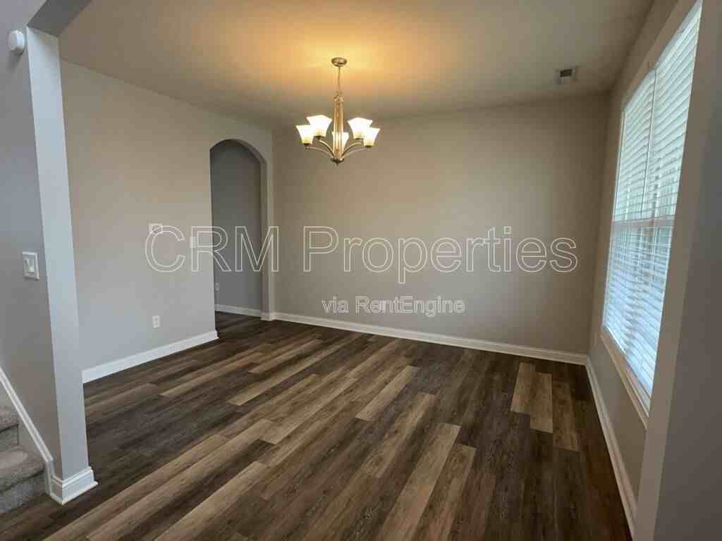 6311 Burgin Dr - Photo 6 of 50