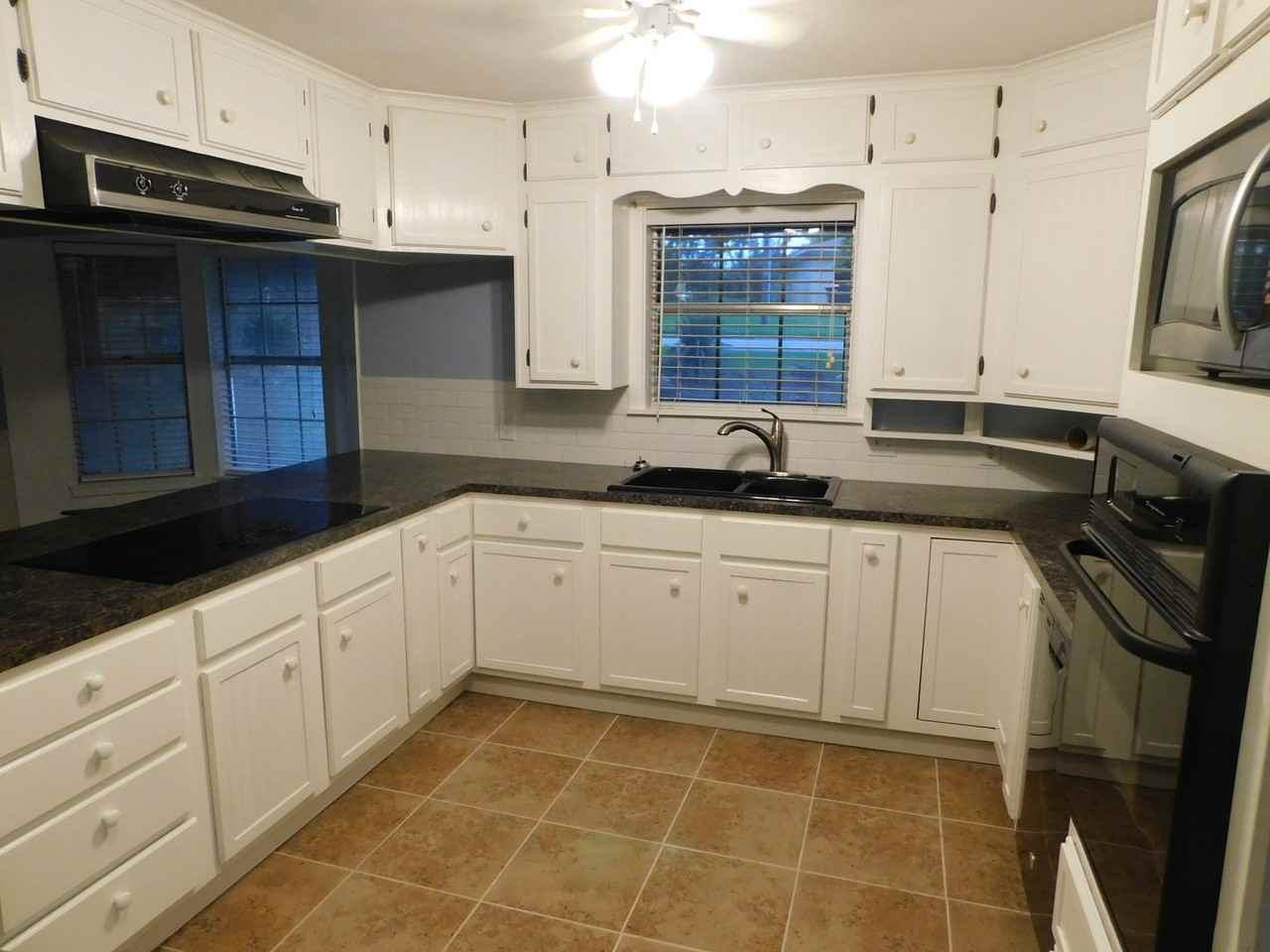 4220 Birdwell Dr - Photo 2 of 28