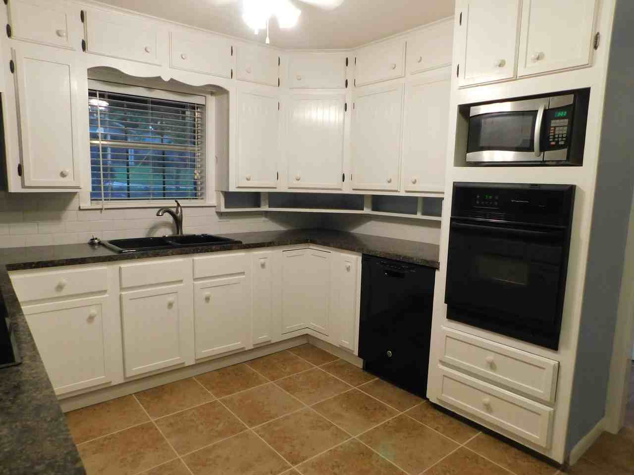 4220 Birdwell Dr - Photo 3 of 28