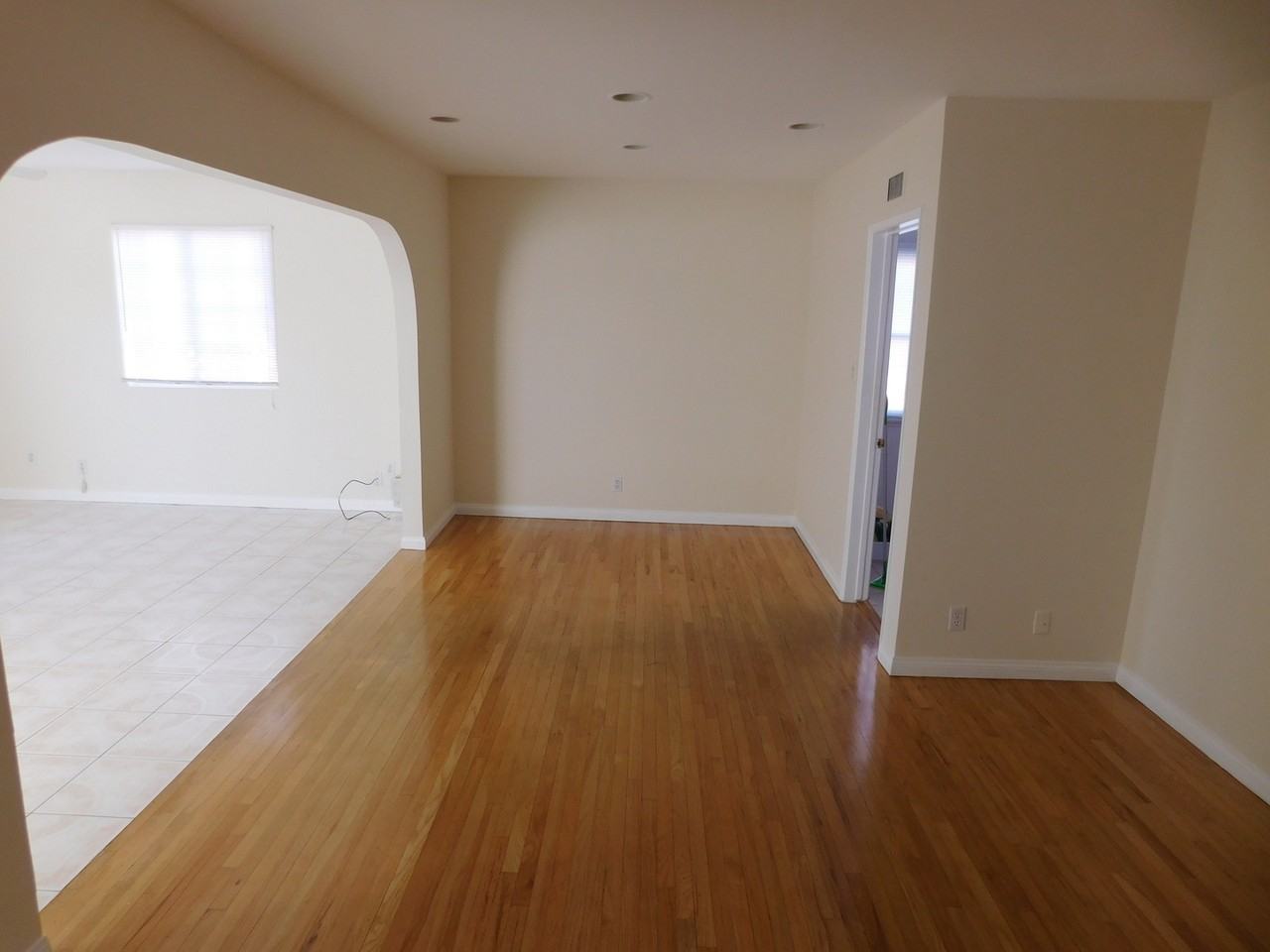 11009 Danube Ave - Photo 6 of 13
