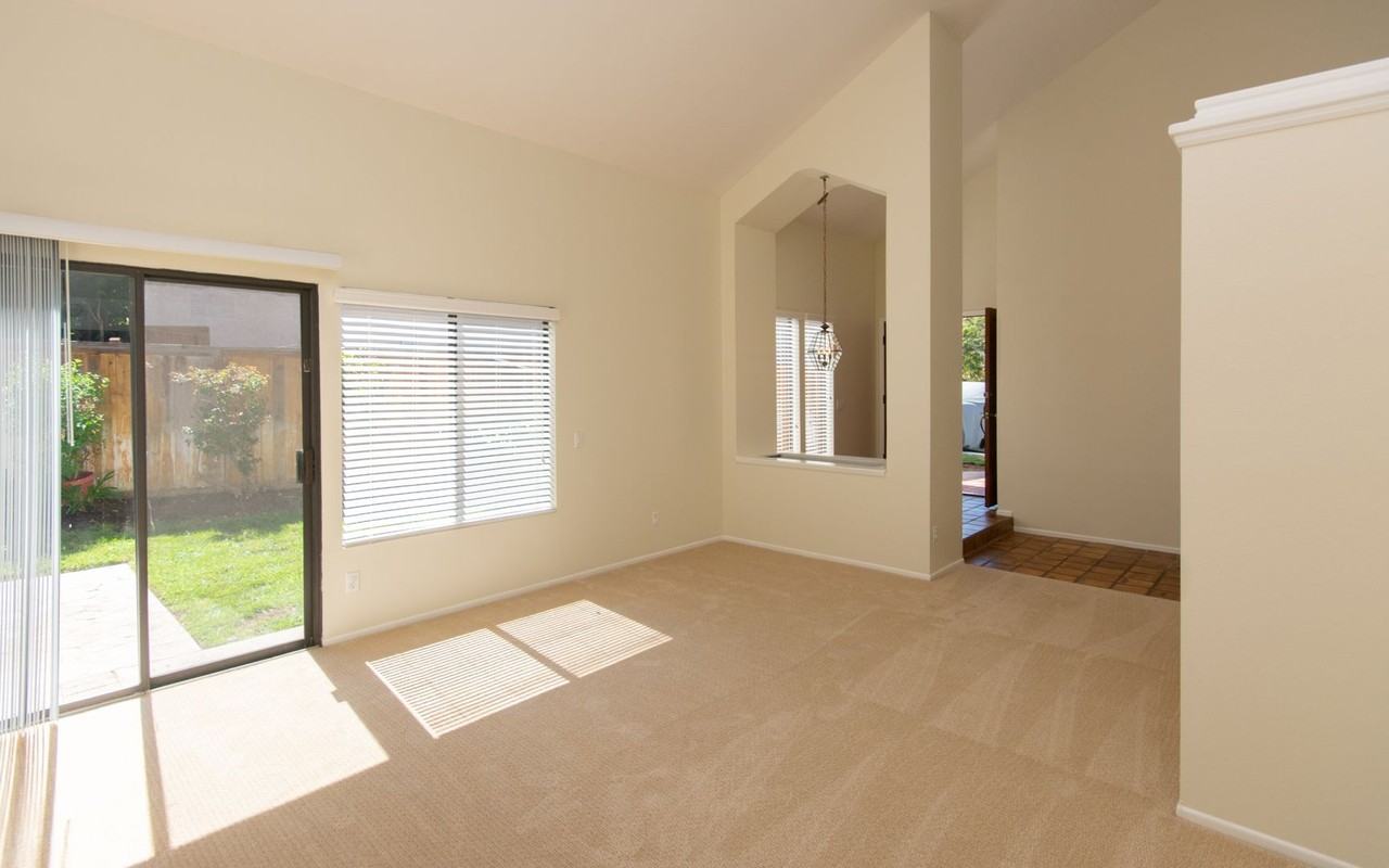 3022 Cielo Pl - Photo 5 of 38