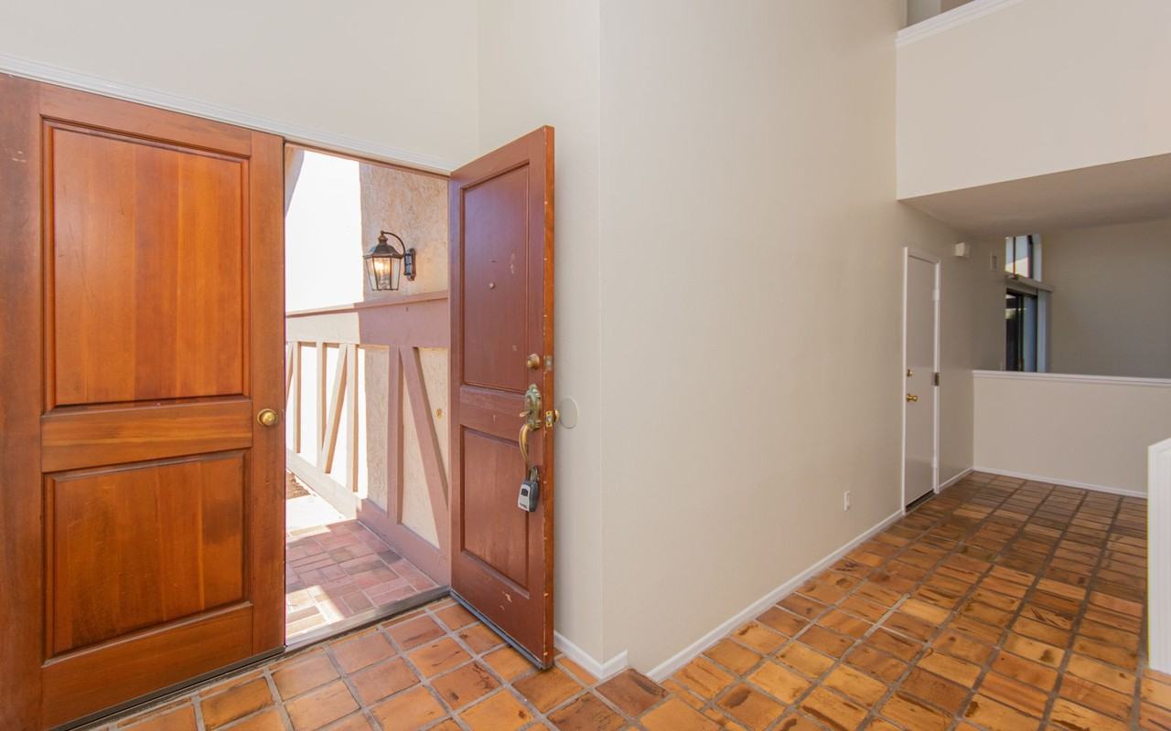 3022 Cielo Pl - Photo 7 of 38