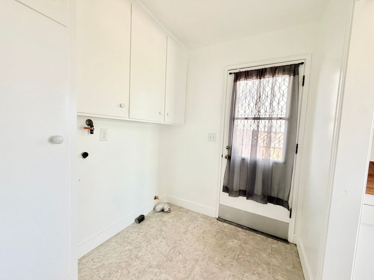15310 Talbot Dr - Photo 5 of 16