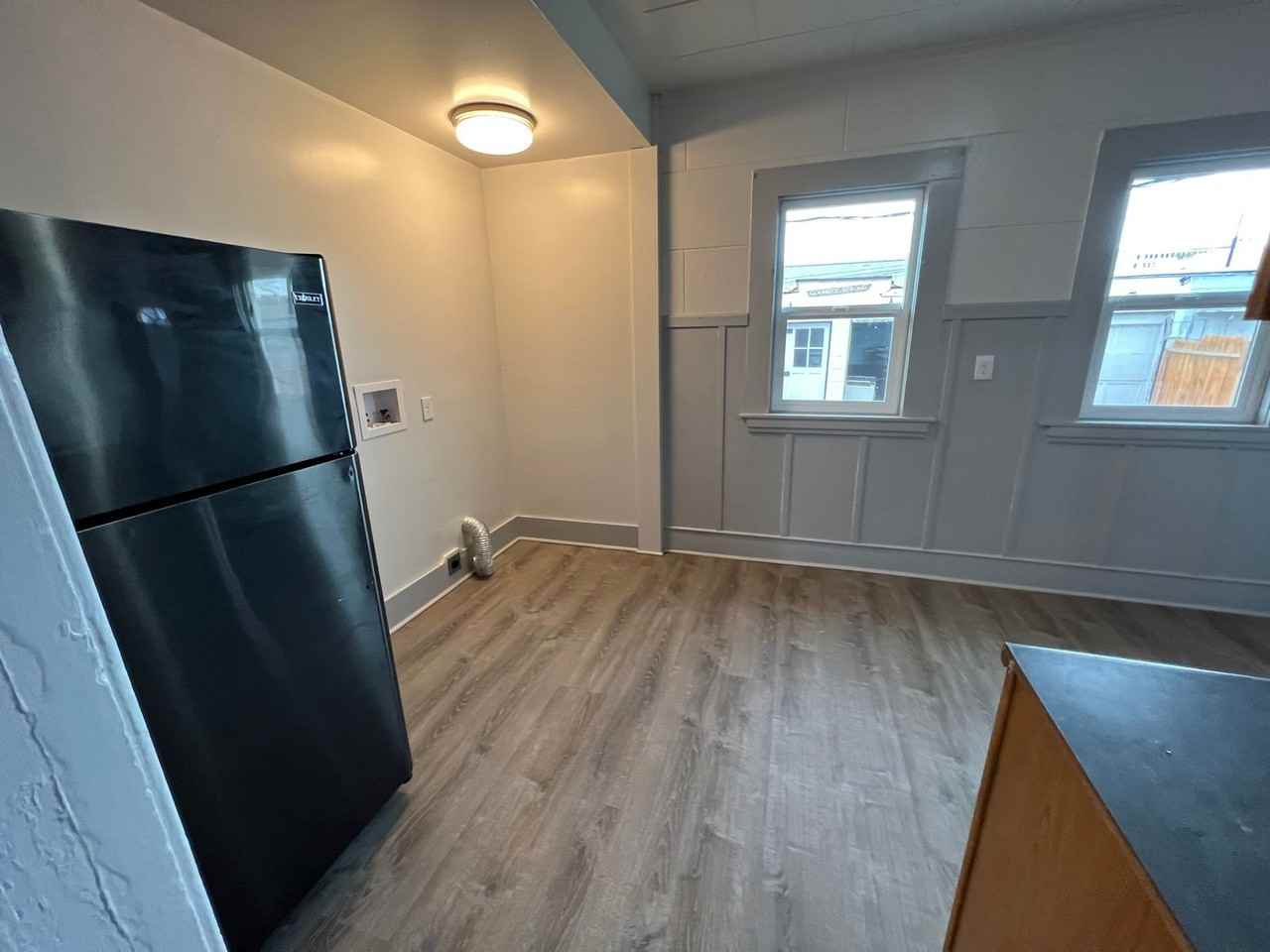 114 7th St S - Photo 4 of 7