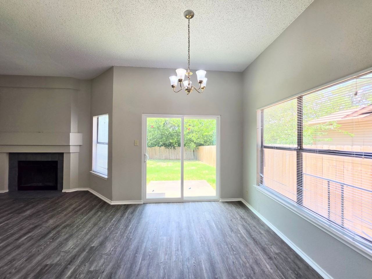 8562 Serene Ridge Dr - Photo 6 of 28