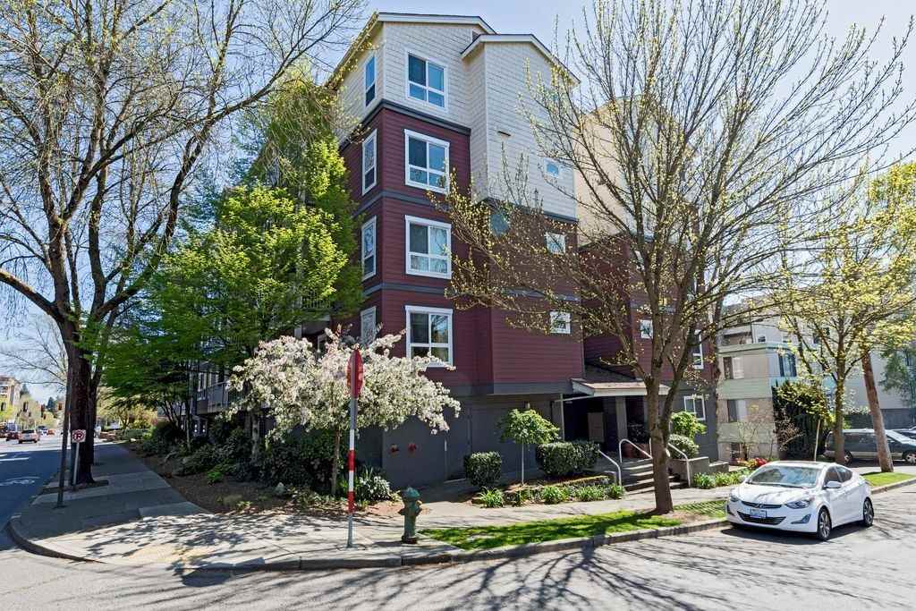 2805 Ne 125th St #501 - Photo 2 of 15
