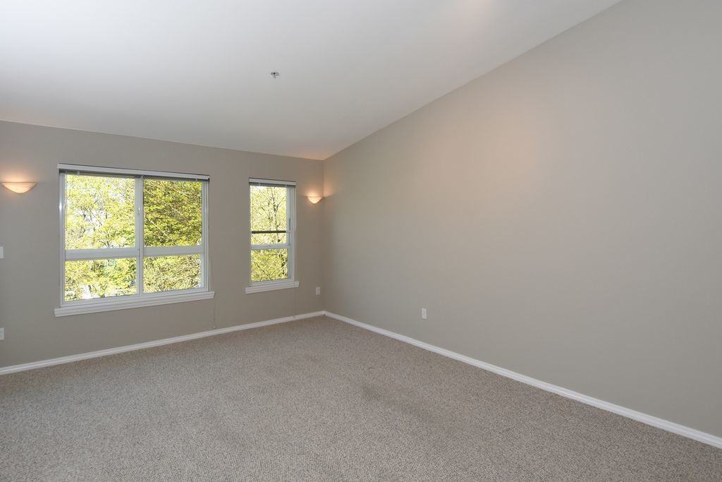 2805 Ne 125th St #501 - Photo 6 of 15