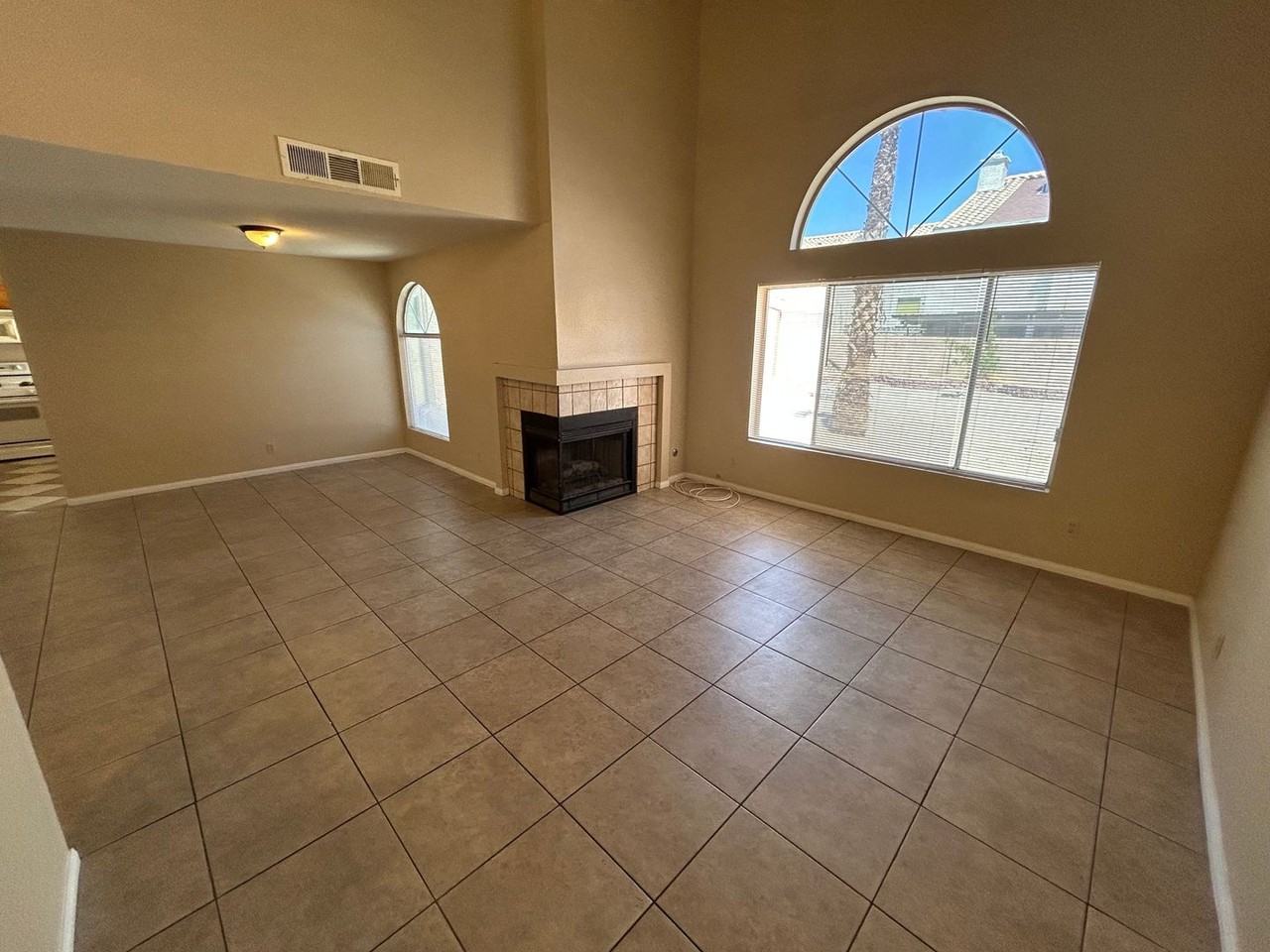 2806 Rungsted St - Photo 3 of 20