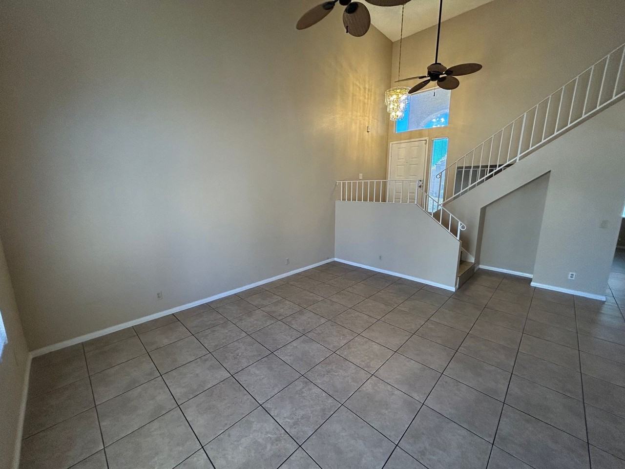 2806 Rungsted St - Photo 5 of 20