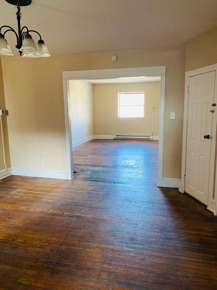 5447 Torresdale Ave - Photo 3 of 15