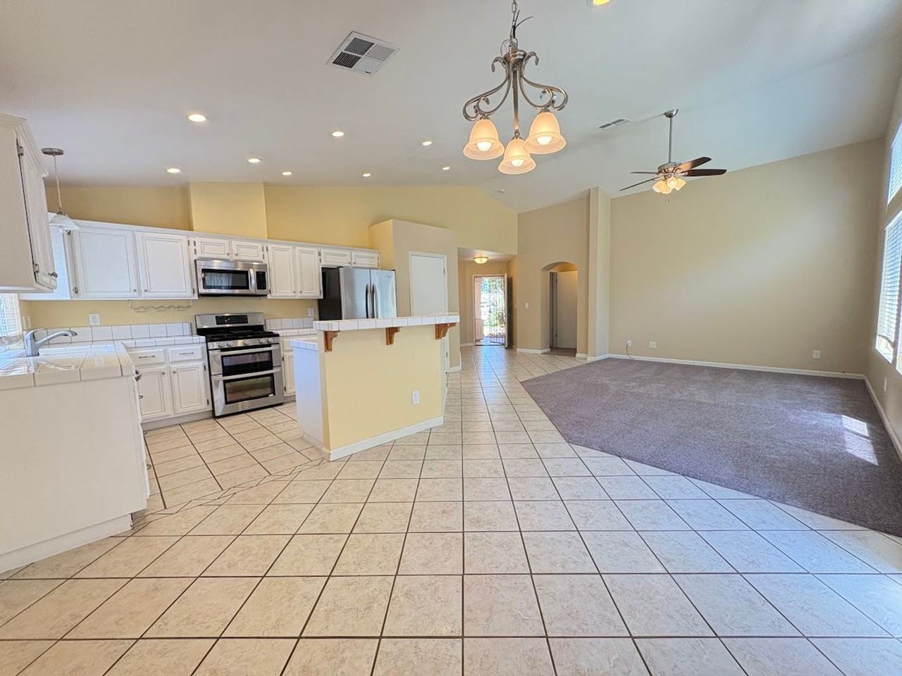 1141 Elderwood Dr - Photo 4 of 27