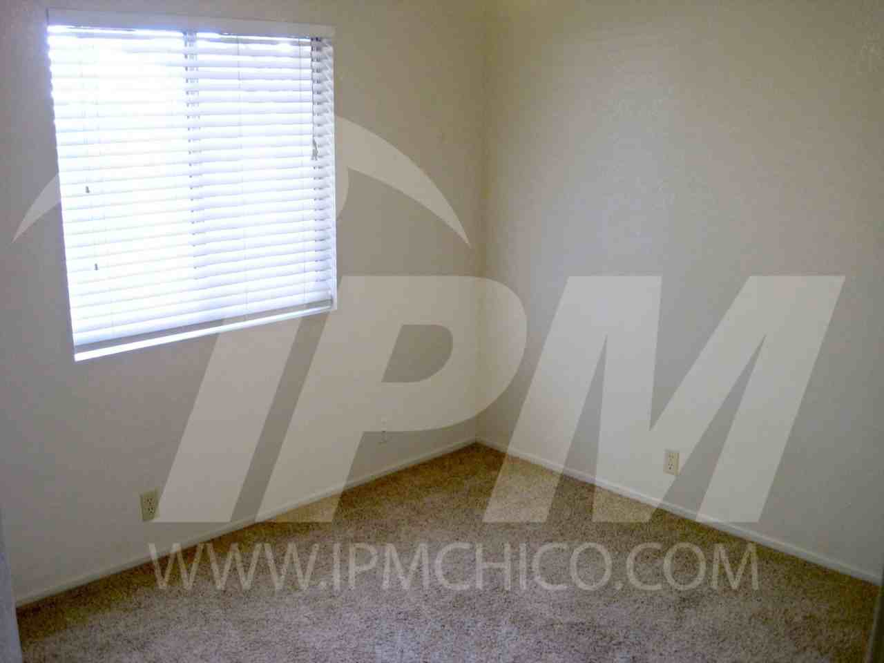 63 Glenshire Ln - Photo 7 of 9