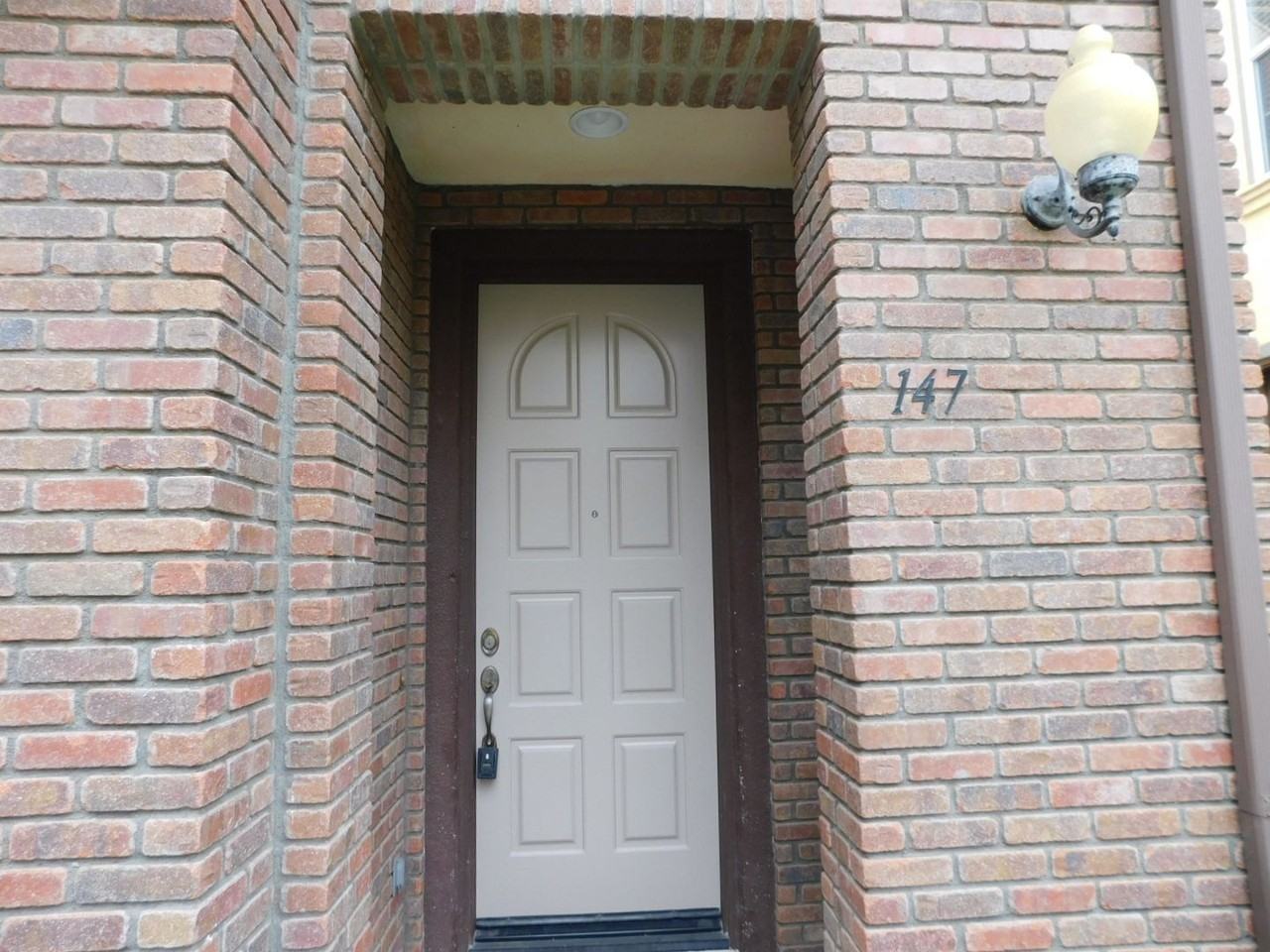 147 Tall Oak - Photo 2 of 36
